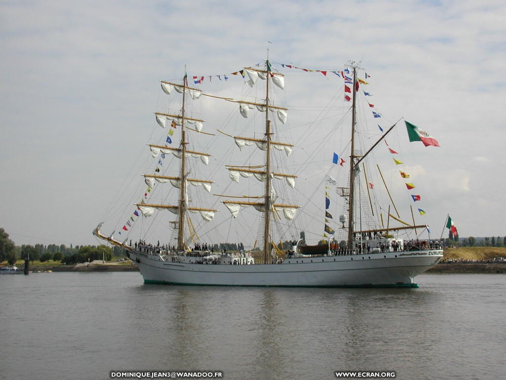 fonds d cran Rouen - Armada 2003 - Photographies de bateaux - de Dominique Jean