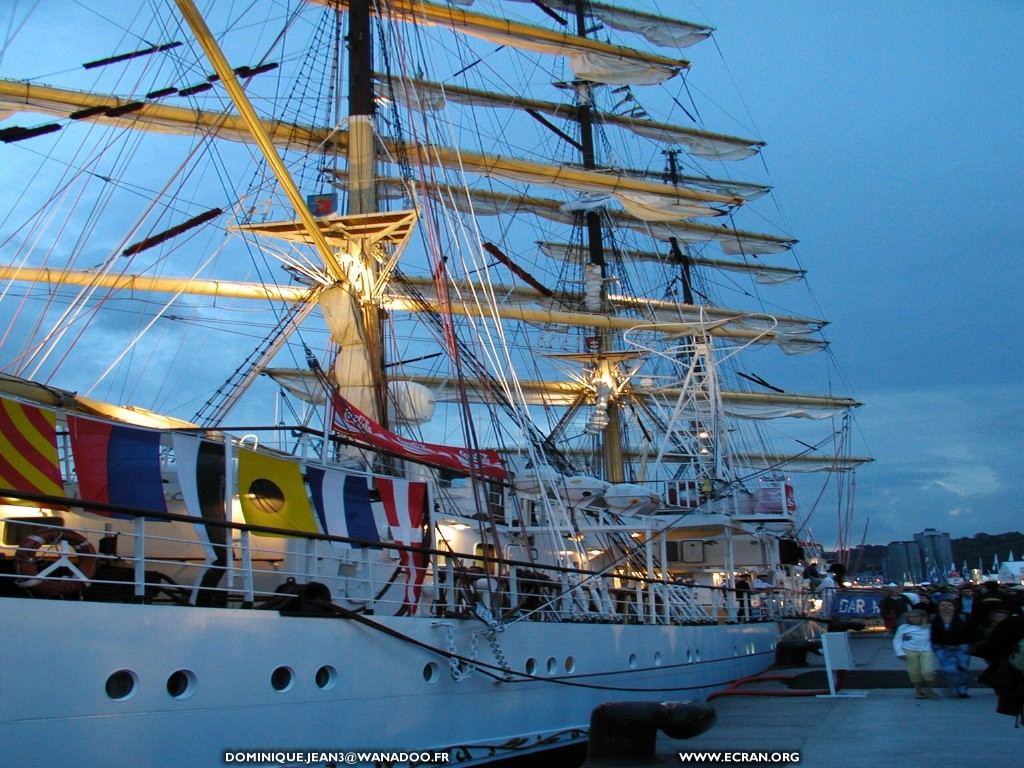 fonds d cran Rouen - Armada 2003 - Photographies de bateaux - de Dominique Jean